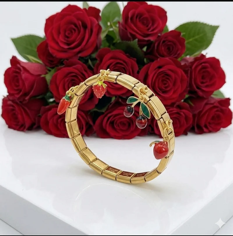 Bracelet Charm’s en Acier Inoxydable – Bracelet Tendance avec 4 Charms