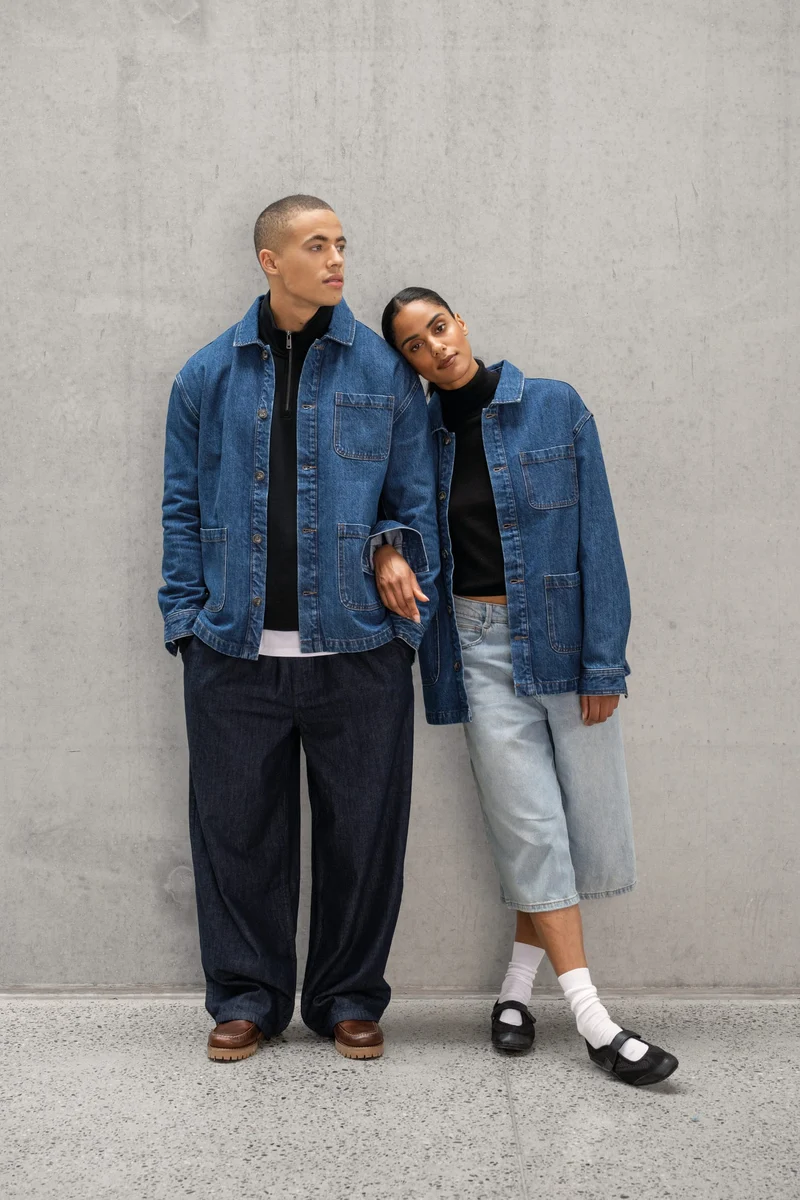 Veste en jean écoresponsable à épaules tombantes