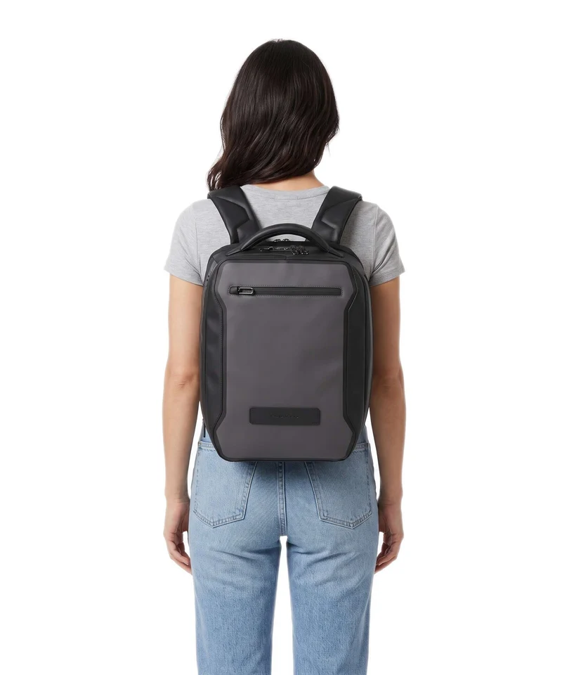 Piquadro Rover 30 Sac à dos black