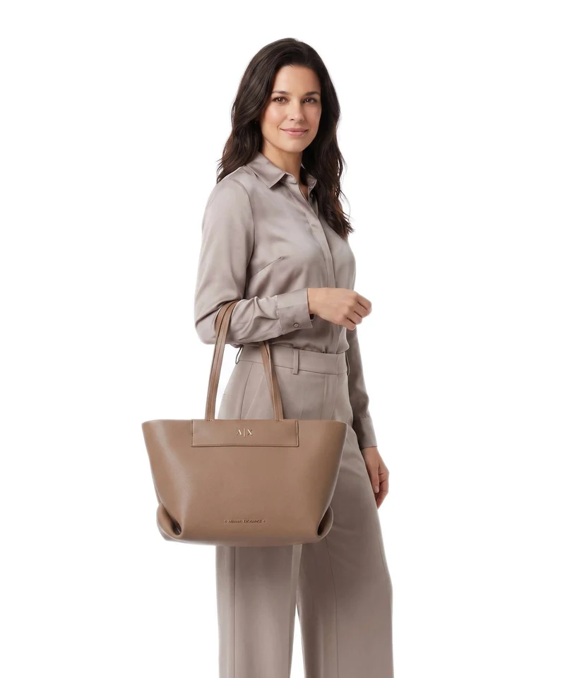 Armani Exchange Natalie M Cabas marionette