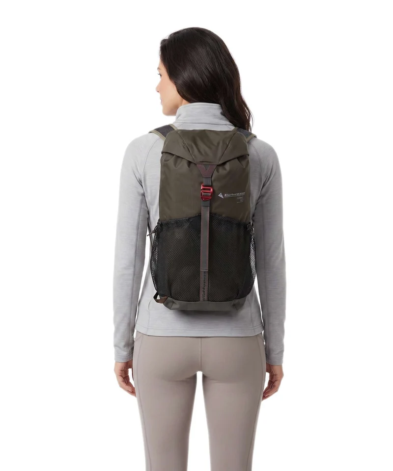Klättermusen Fjörm 18 Sac à dos de trekking slate brown