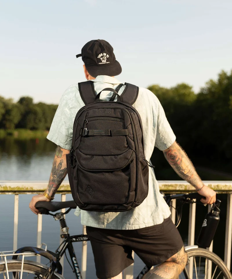 Nitro Future Hero 37 Sac à dos true black