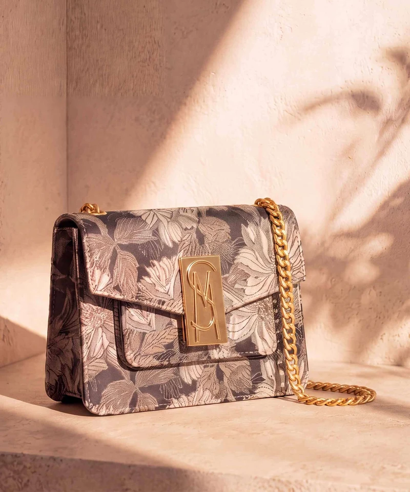Steve Madden BARTIE-B Sac porté épaule black/gold