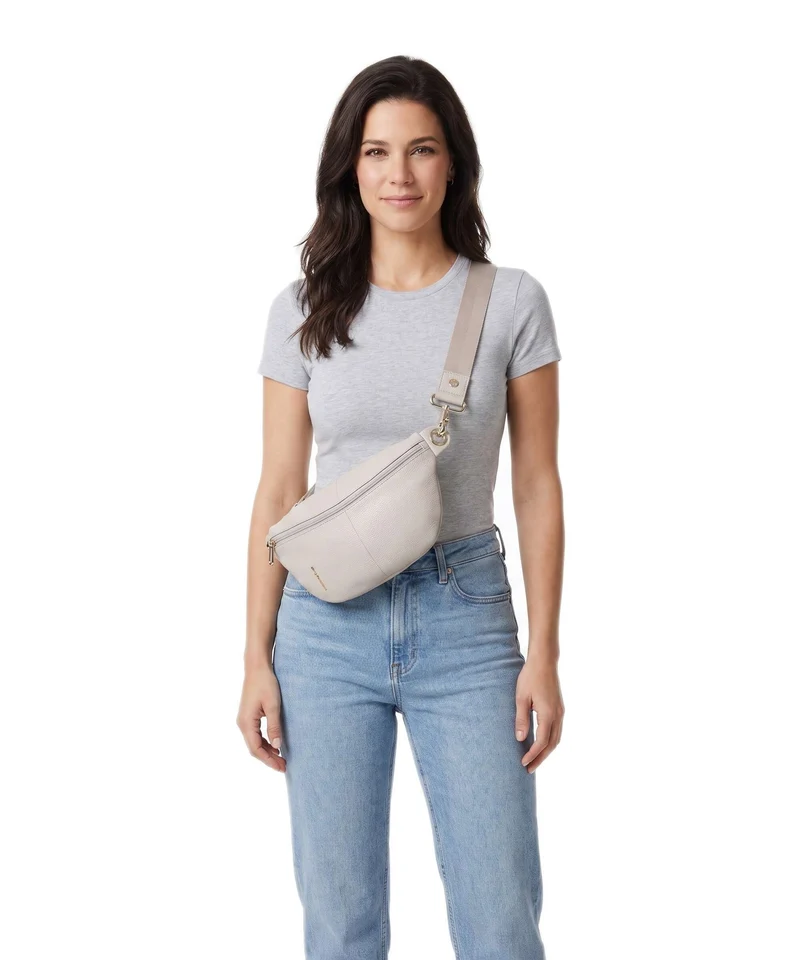 Mandarina Duck Mellow Leather Sac banane cocoon