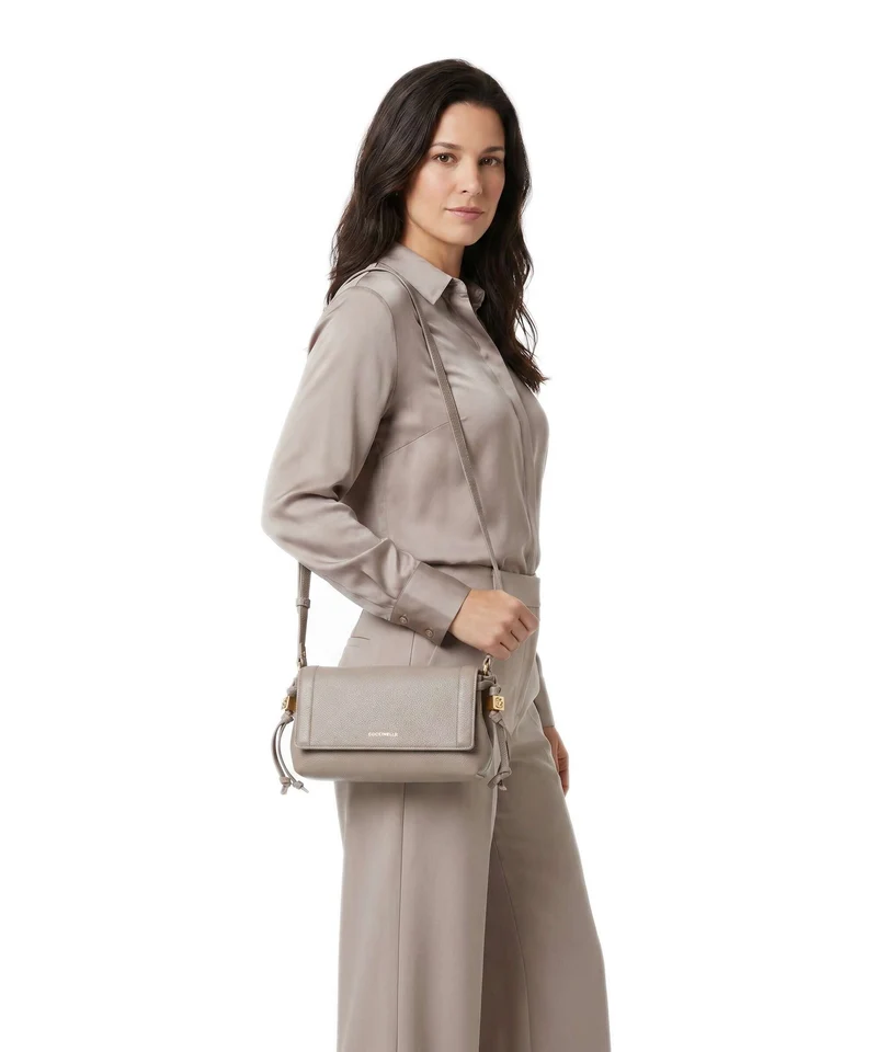 Coccinelle Thess Sac bandoulière warm taupe