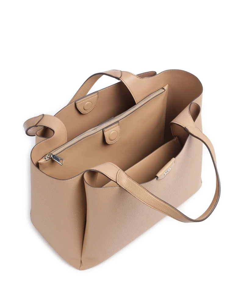 DKNY Willa Cabas hot cocoa