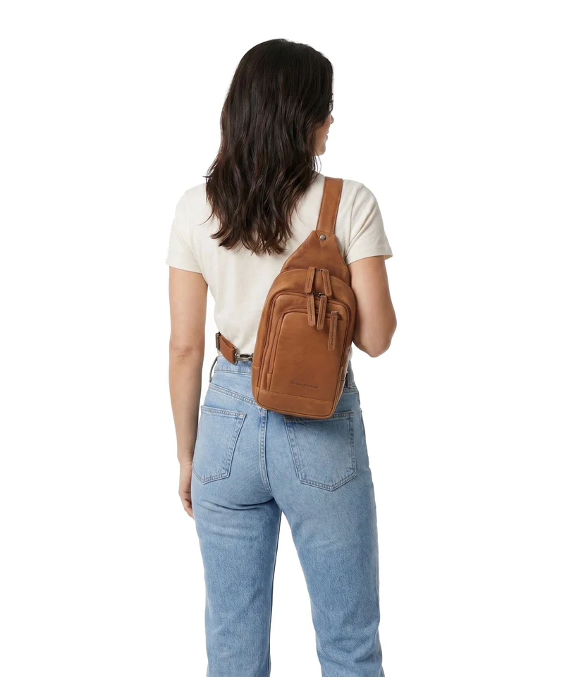 The Chesterfield Brand Wax Pull Up Cow Riga Sac sling cognac