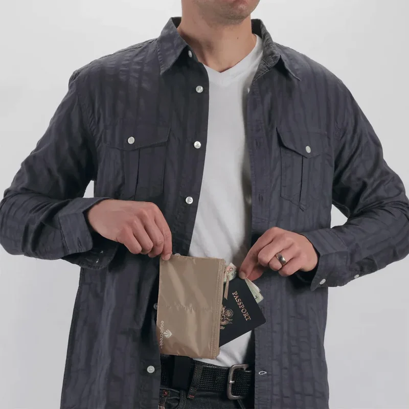 Pochette cachée Eagle Creek Undercover