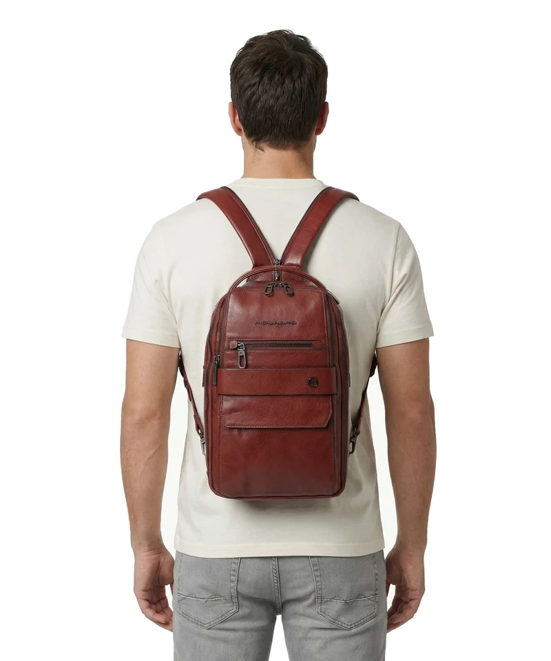 Piquadro Solm Sac sling cuoio