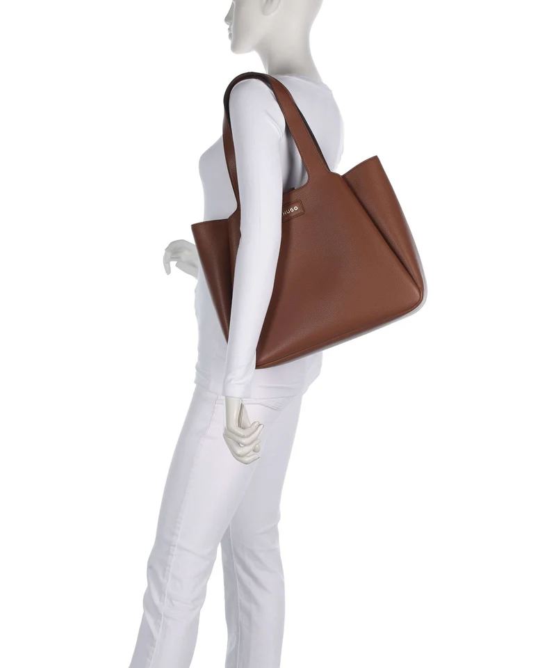 Hugo Orin Cabas medium brown