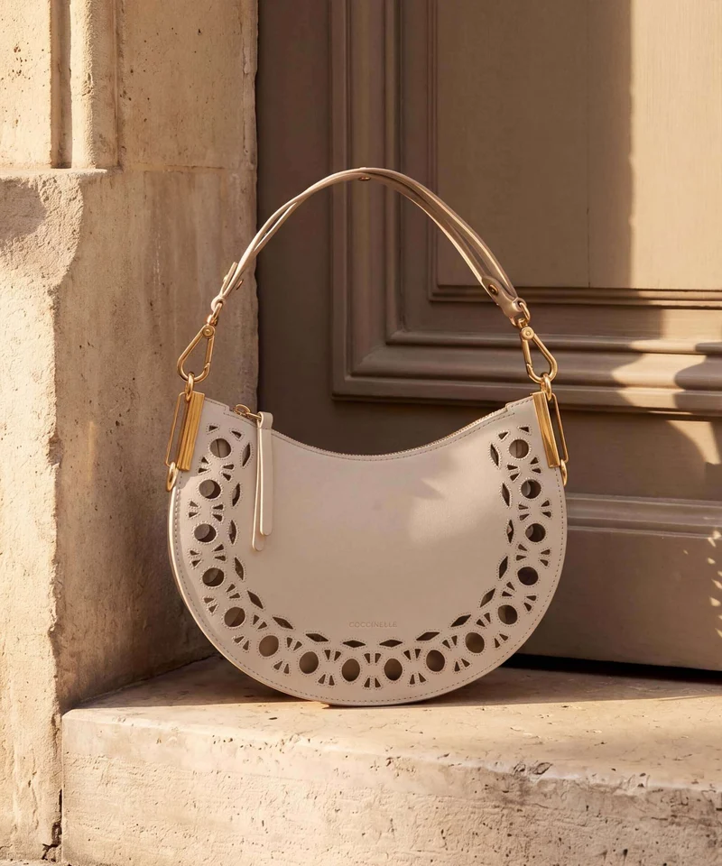 Coccinelle Sunup Monogram Sangallo Sac porté épaule sandshell