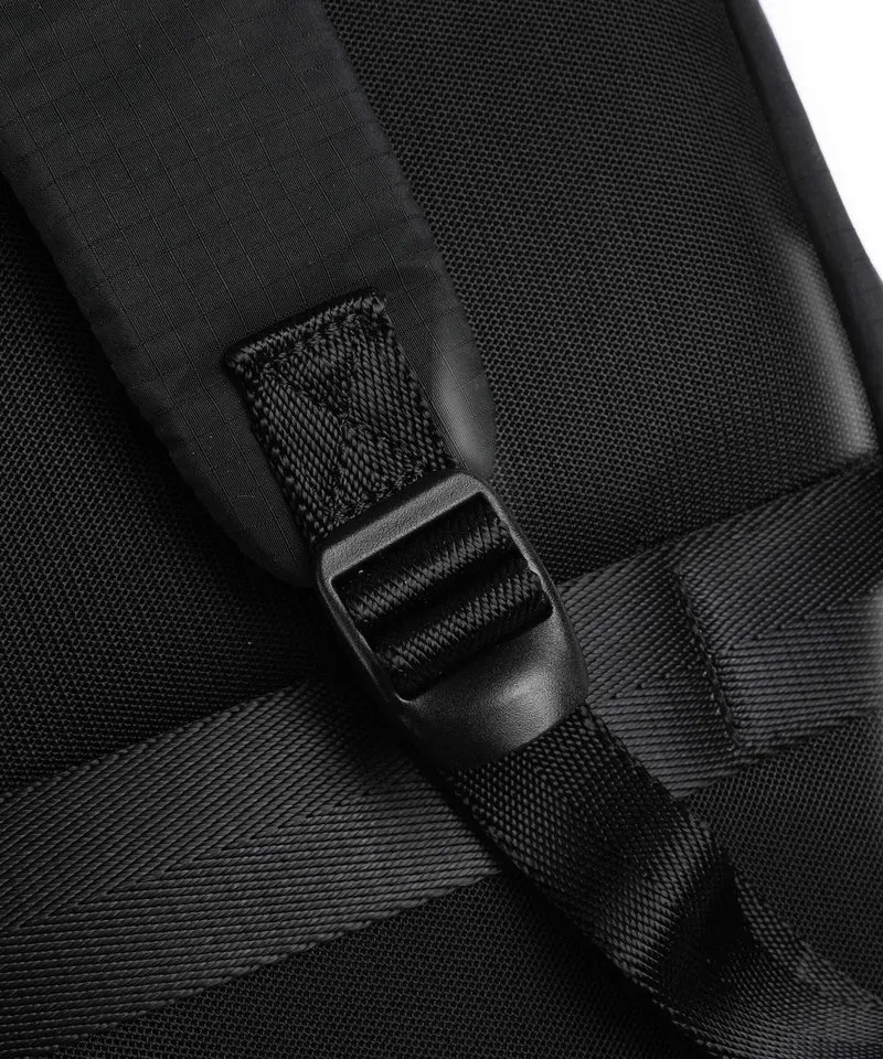 Mandarina Duck Y-Lite Sac à dos black