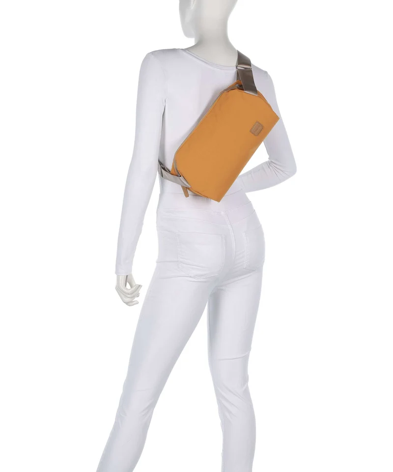 Bellroy Classic 7 Sac sling butterscotch
