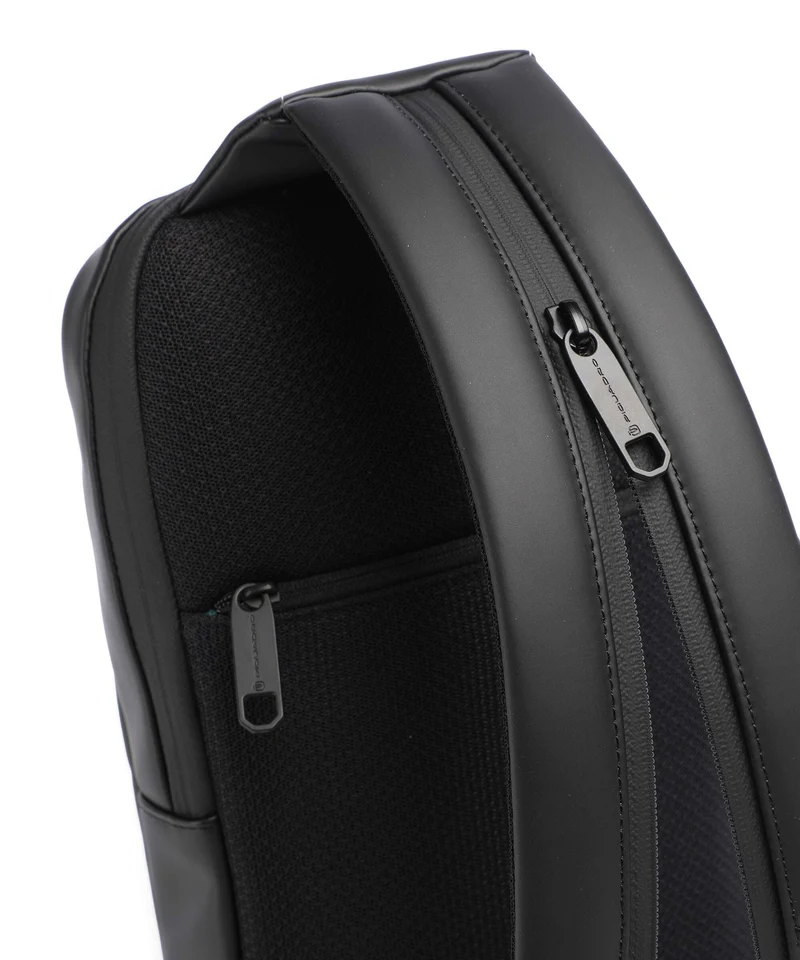 Piquadro C2OW Sac sling nero