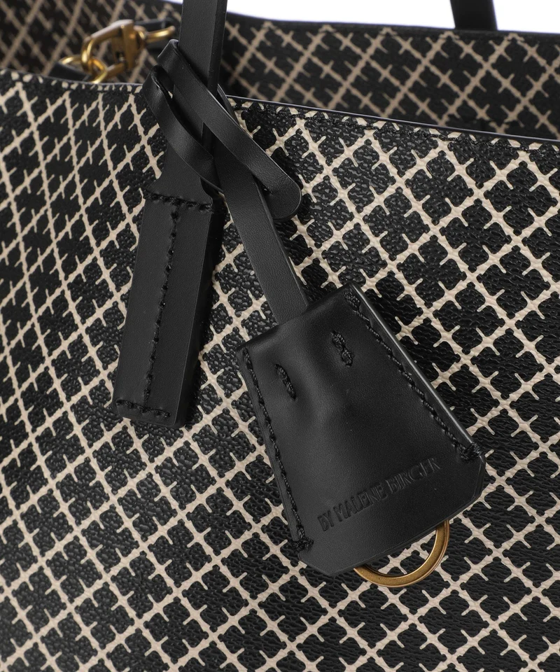 by Malene Birger Abigail Cabas black