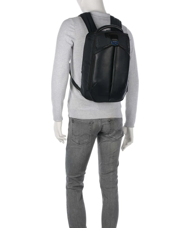 Piquadro S137 Sac à dos black
