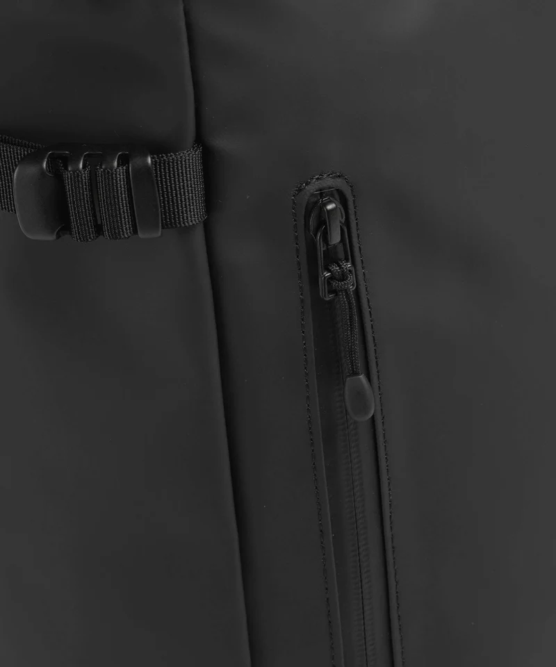 Sandqvist Stream M Sac à dos roll-top black