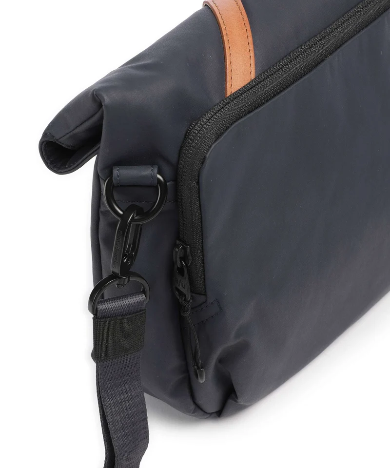 Aunts & Uncles Japan Takahashi Sac messager outer space
