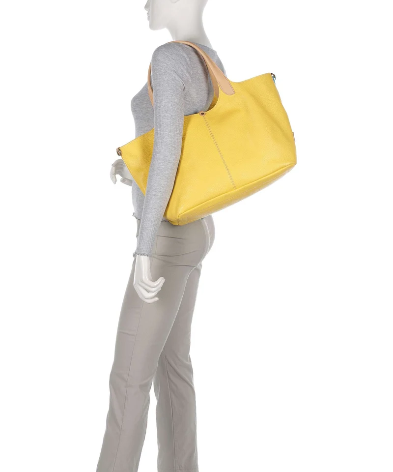 Gabs Milos Blanca Cabas banana