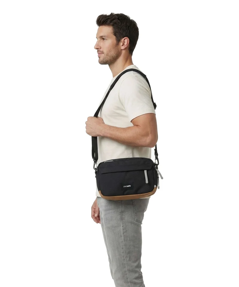 Pacsafe Go Sac bandoulière jet black