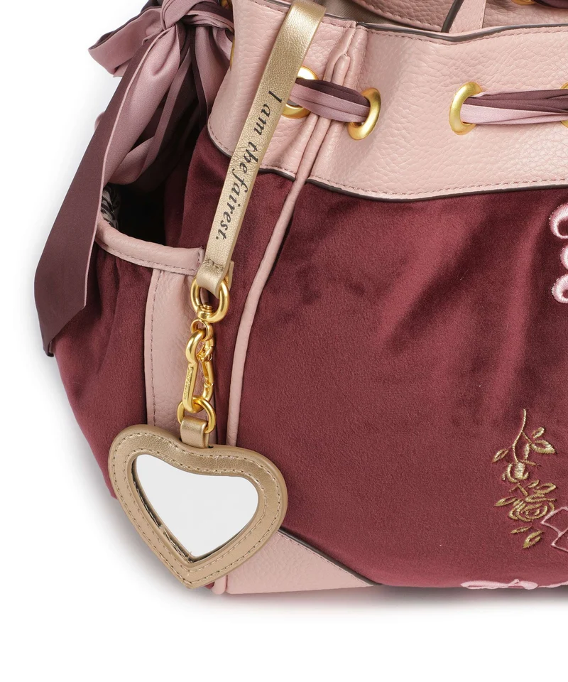 Juicy Couture Heritage L Cabas wine tasting
