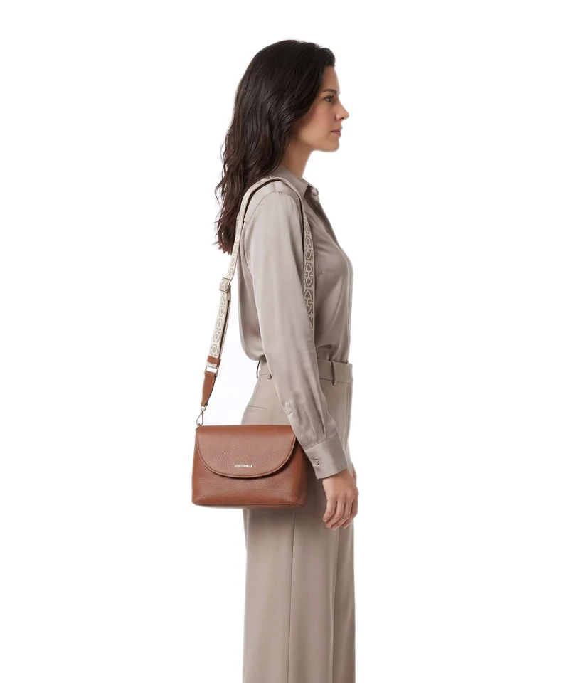 Coccinelle Paulina Sac bandoulière cognac