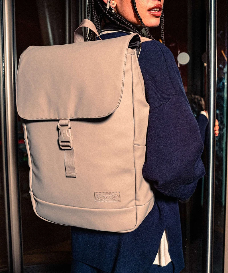 Eastpak Yarin Cnnct F Sac à dos matte sand
