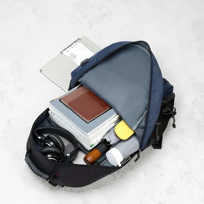 Sac à dos trekking imperméable avec port USB grande capacité