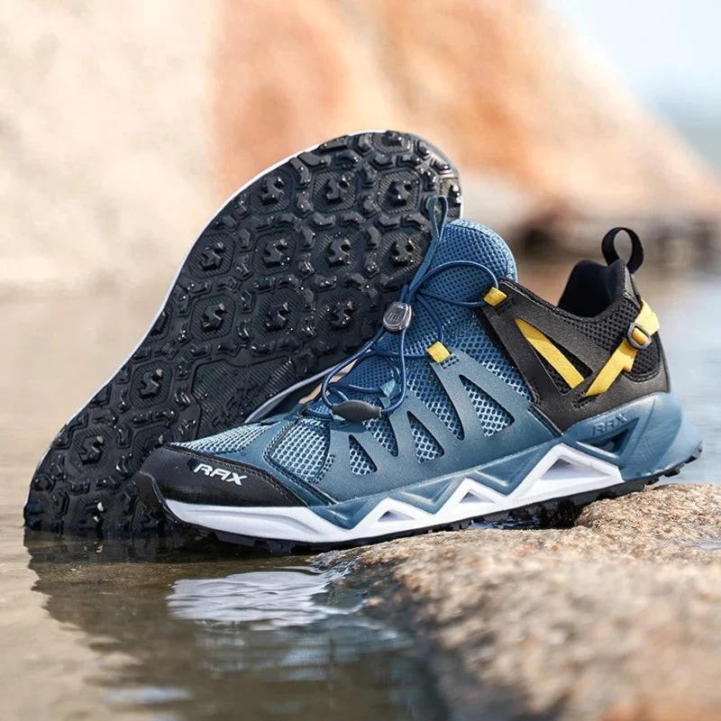 Chaussures outdoor pour randonnée aquatique