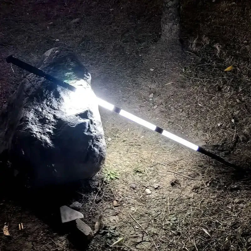 Bâton de randonnée lumineux pliable