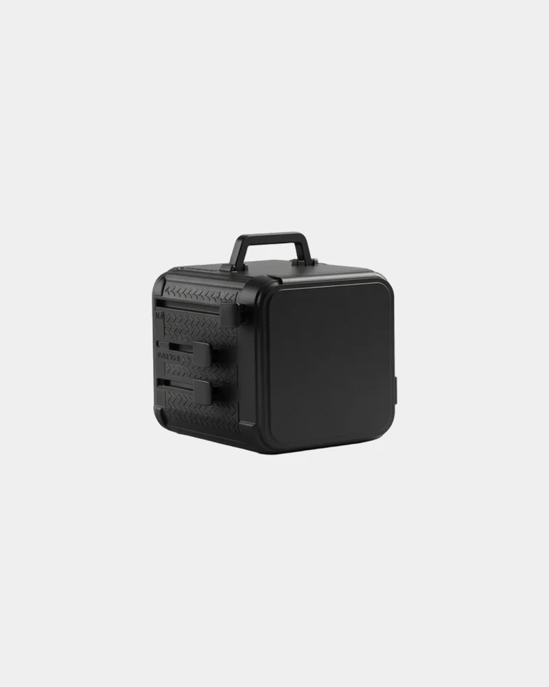 Adaptateur universel compact à personnaliser