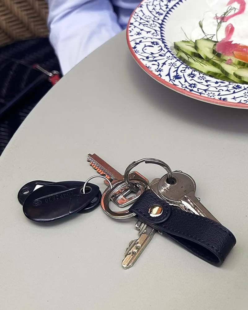 Porte-clés cuir recyclé INÉ à personnaliser