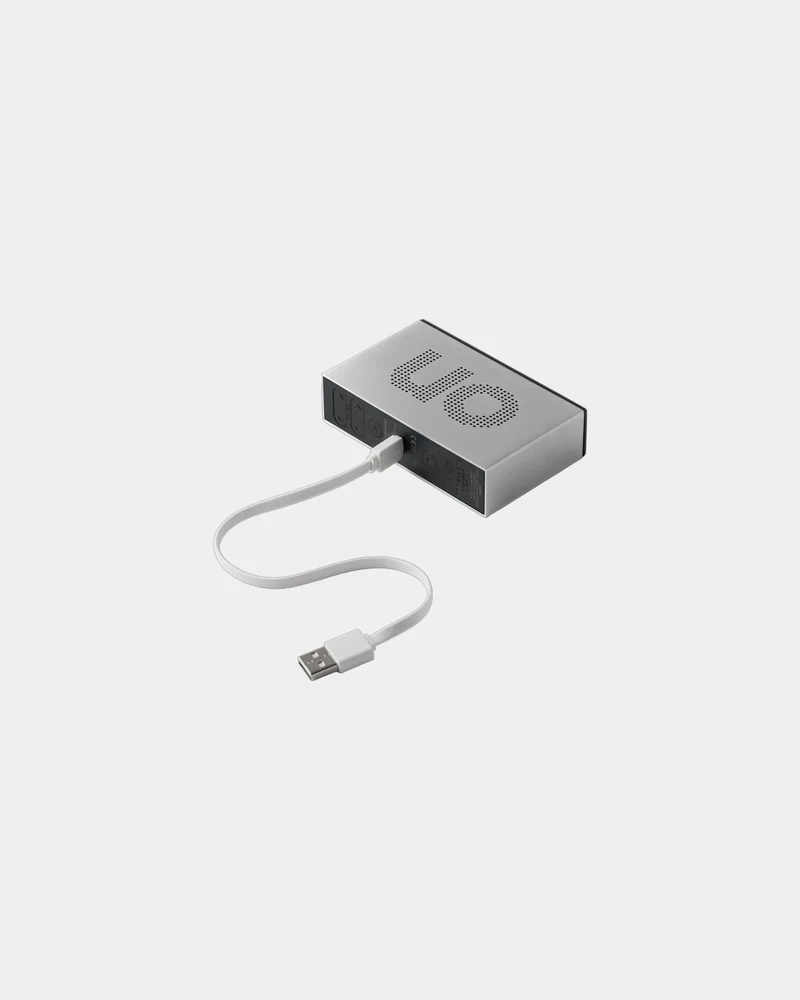 Réveil aluminium Lexon Flip Premium à personnaliser
