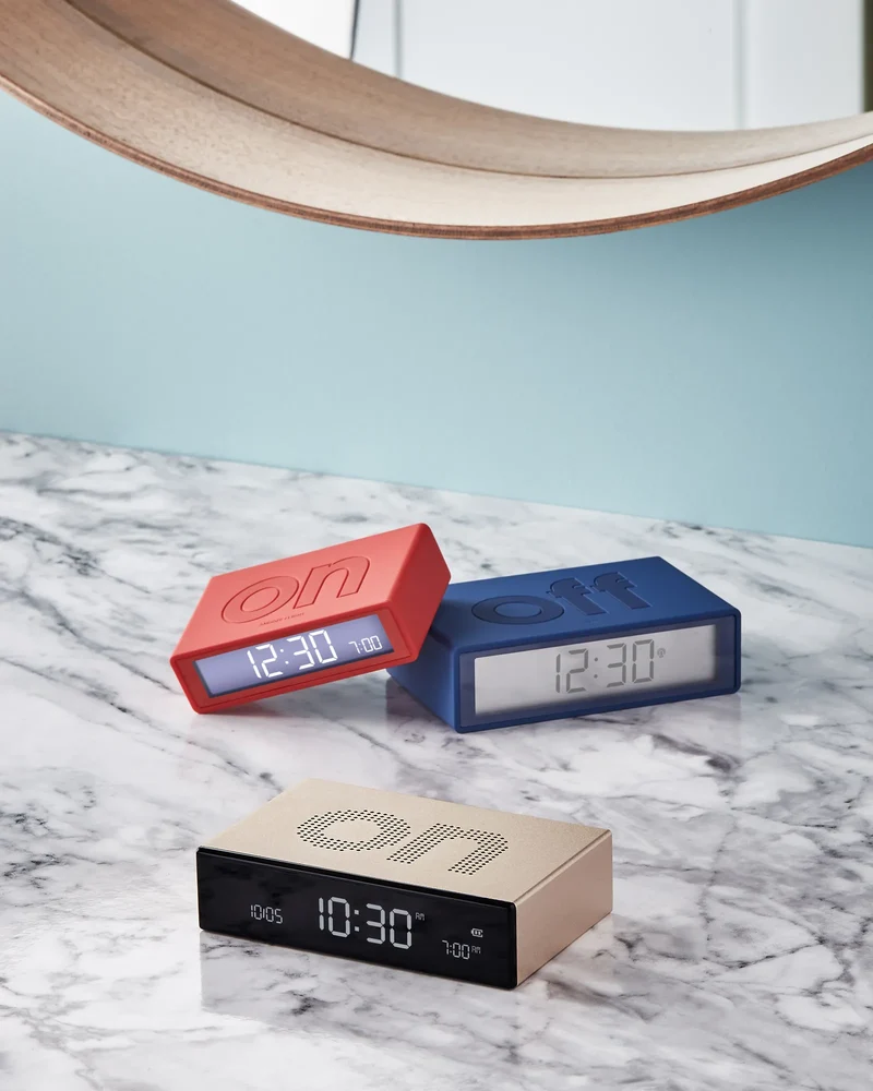 Réveil aluminium Lexon Flip Premium à personnaliser
