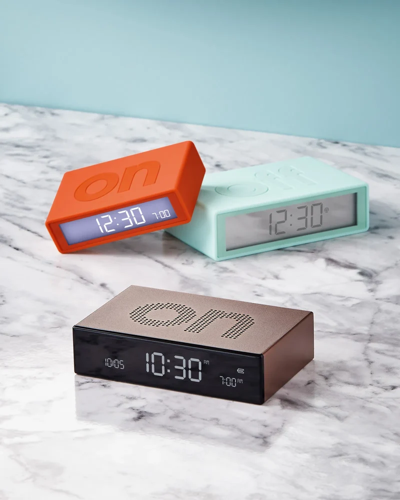 Réveil aluminium Lexon Flip Premium à personnaliser