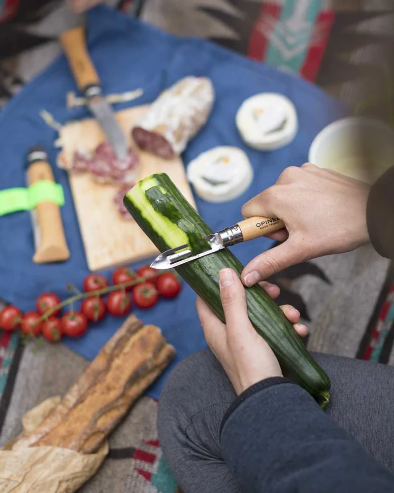 Couteau éplucheur inox Opinel N°06 à personnaliser