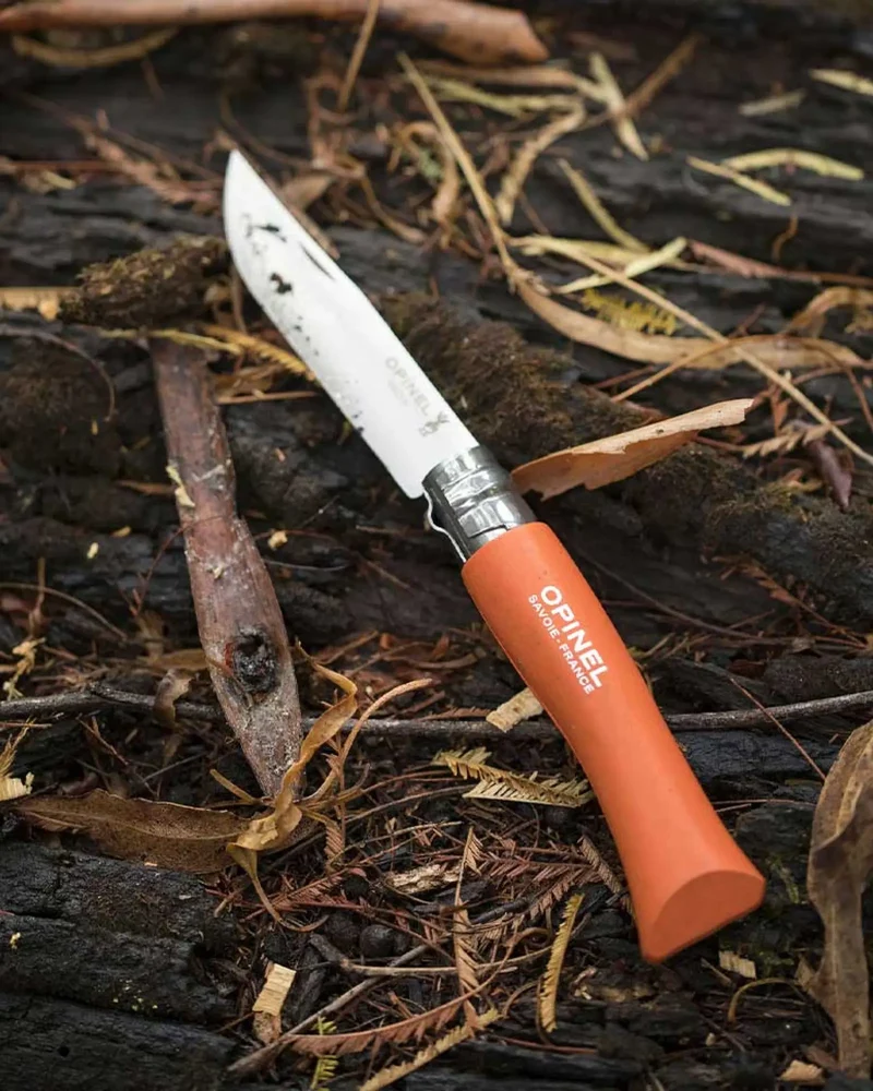Couteau acier inoxydable Opinel N°06 Baroudeur à personnaliser