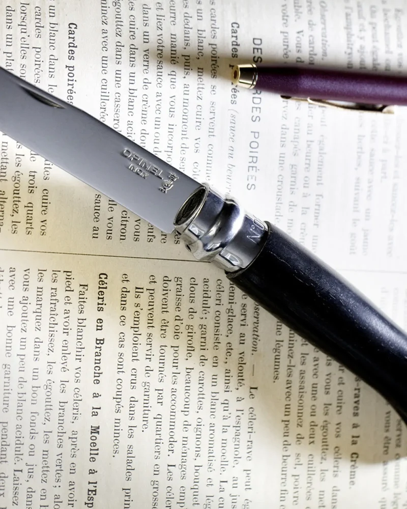 Couteau acier au carbone Opinel N°02 Carbone à personnaliser