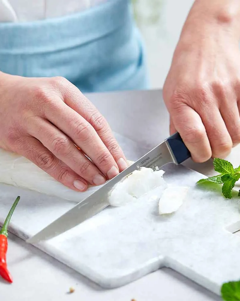 Couteau de cuisine inox Opinel N°221 Effilé 18 cm à personnaliser