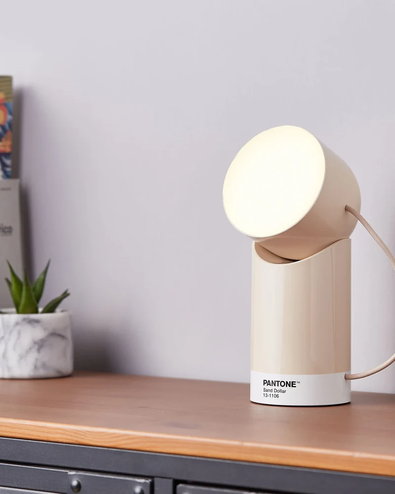 Lampe LED portable Lexon Orbe Light à personnaliser