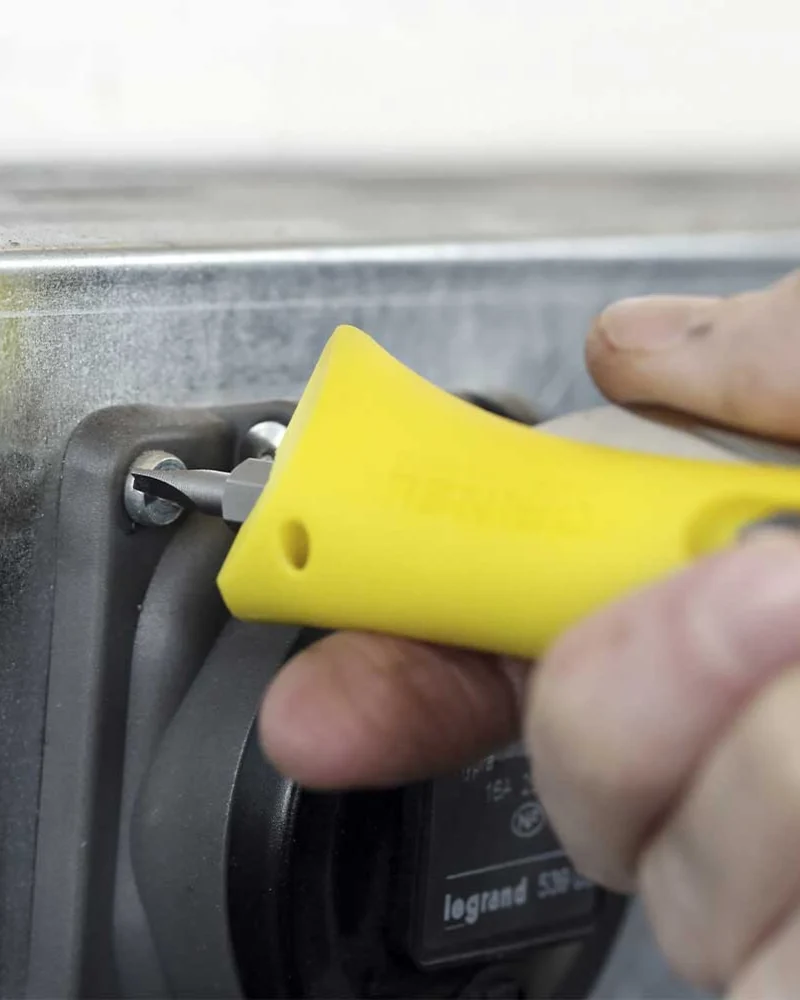 Couteau-outil acier inoxydable Opinel N°09 à personnaliser