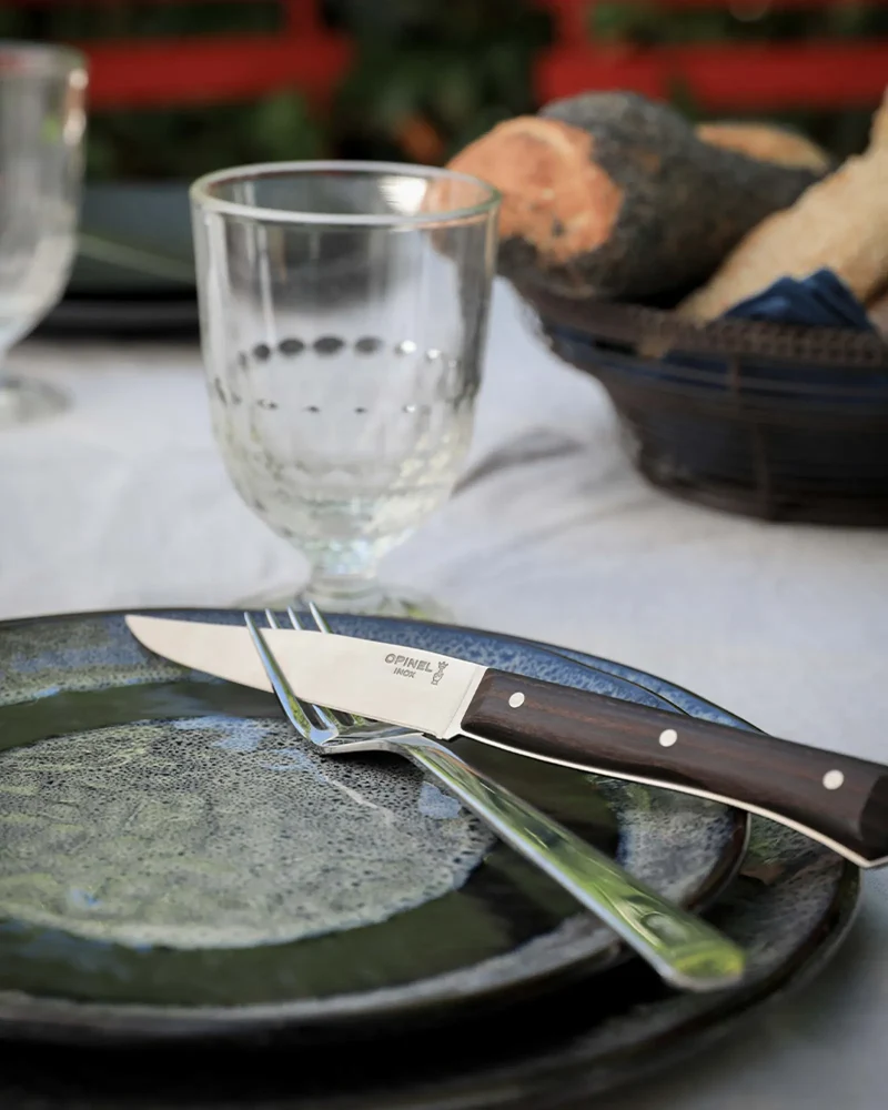 Coffret de 4 couteaux de table Facette Frêne Opinel à personnaliser