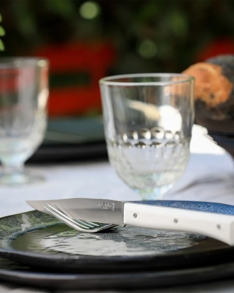 Coffret de 4 couteaux de table Facette Frêne Opinel à personnaliser