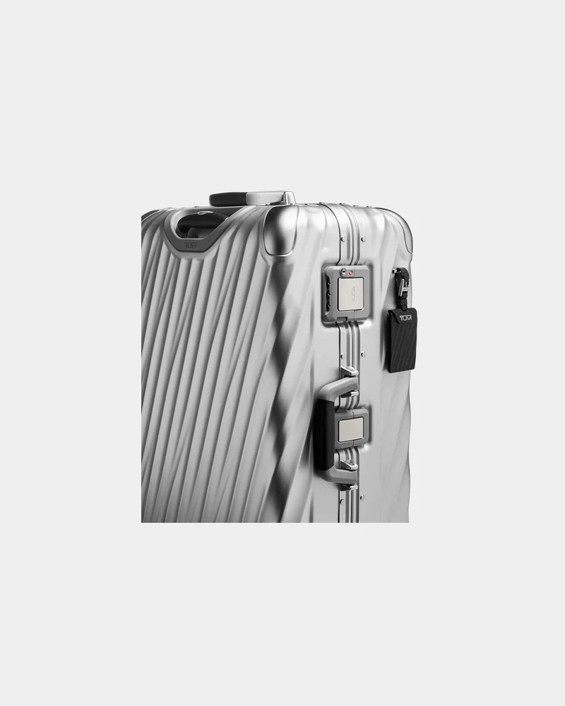 Valise rigide aluminium Tumi 19 Degree 66 cm à personnaliser