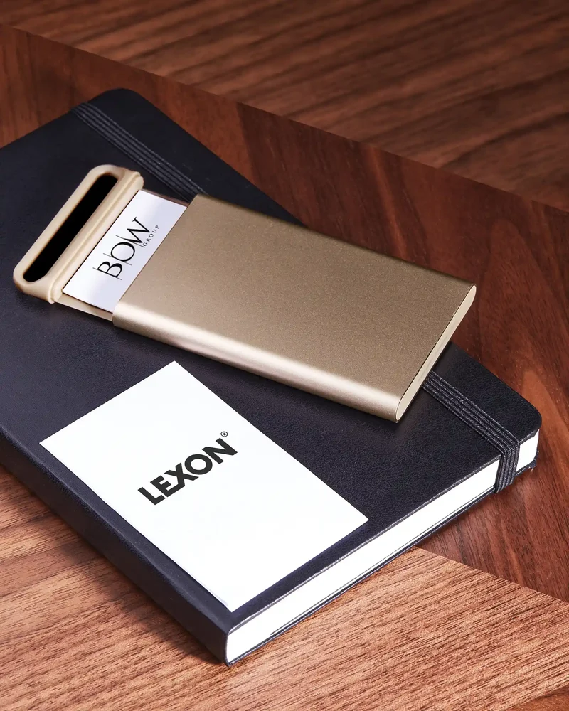 Étui aluminium Lexon Nomaday Card à personnaliser