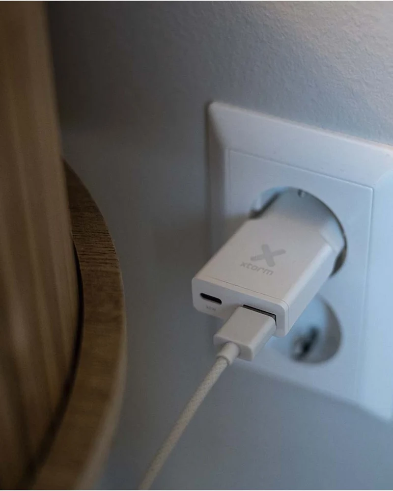 Chargeur 33 W Xtorm Go2 SlimLine à personnaliser