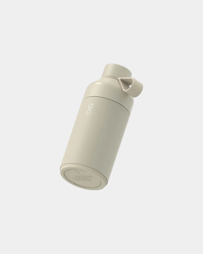 Bouteille isotherme acier recyclé Ocean Bottle 750 ml à personnaliser