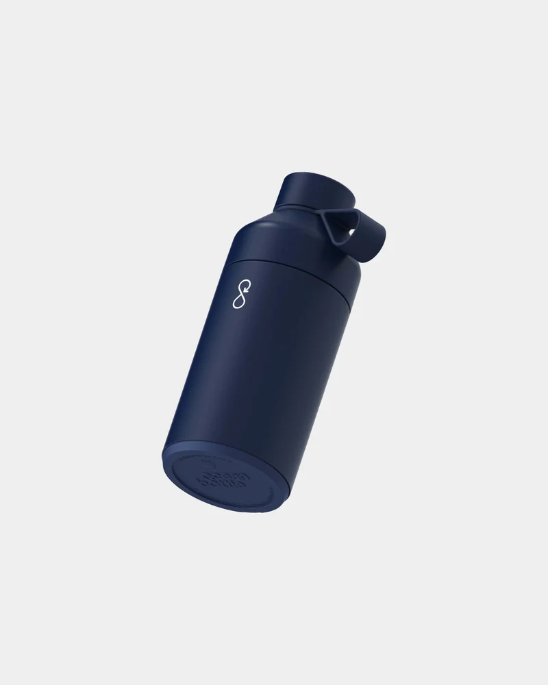 Bouteille isotherme acier recyclé Ocean Bottle 750 ml à personnaliser