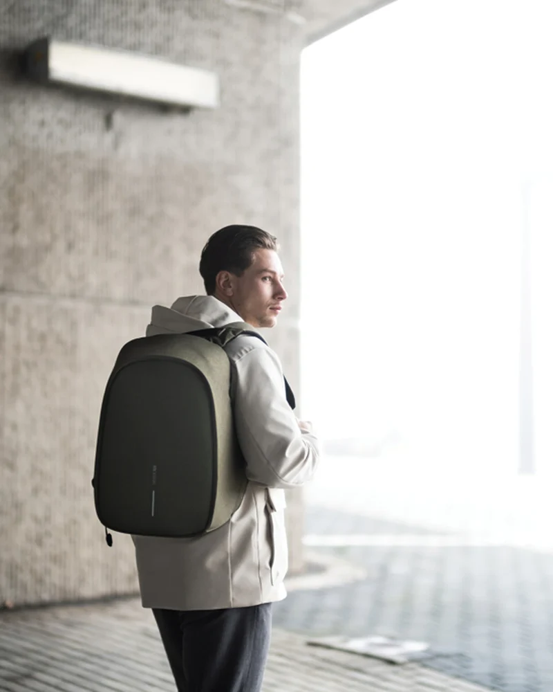 Sac à dos antivol rPET Bobby Hero Small à personnaliser