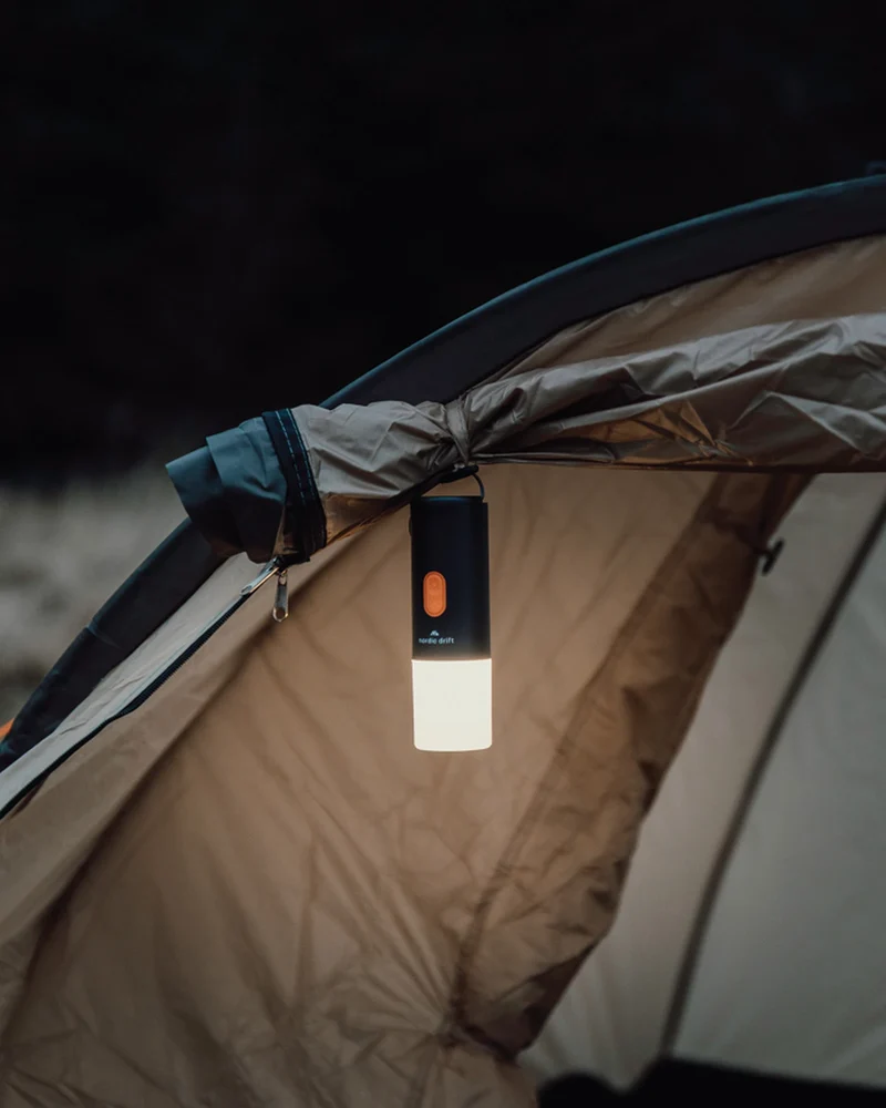 Lampe de camping avec pompe à air Titan à personnaliser